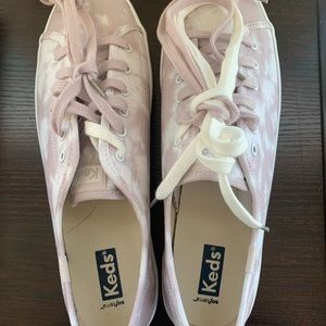 NWOT Ked’s size 9.5 - never worn